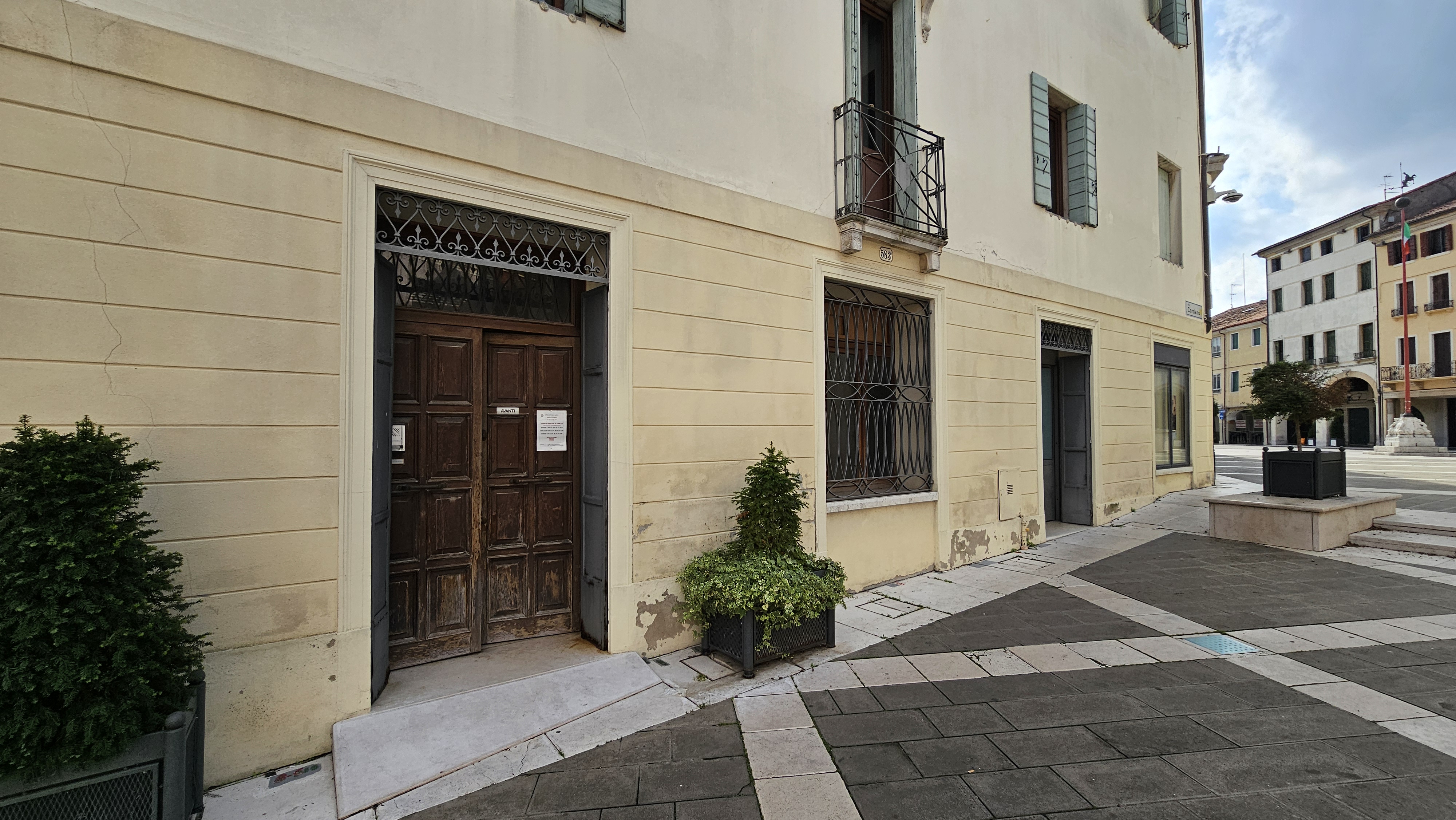 Ufficio tributi, Palazzo Jappelli